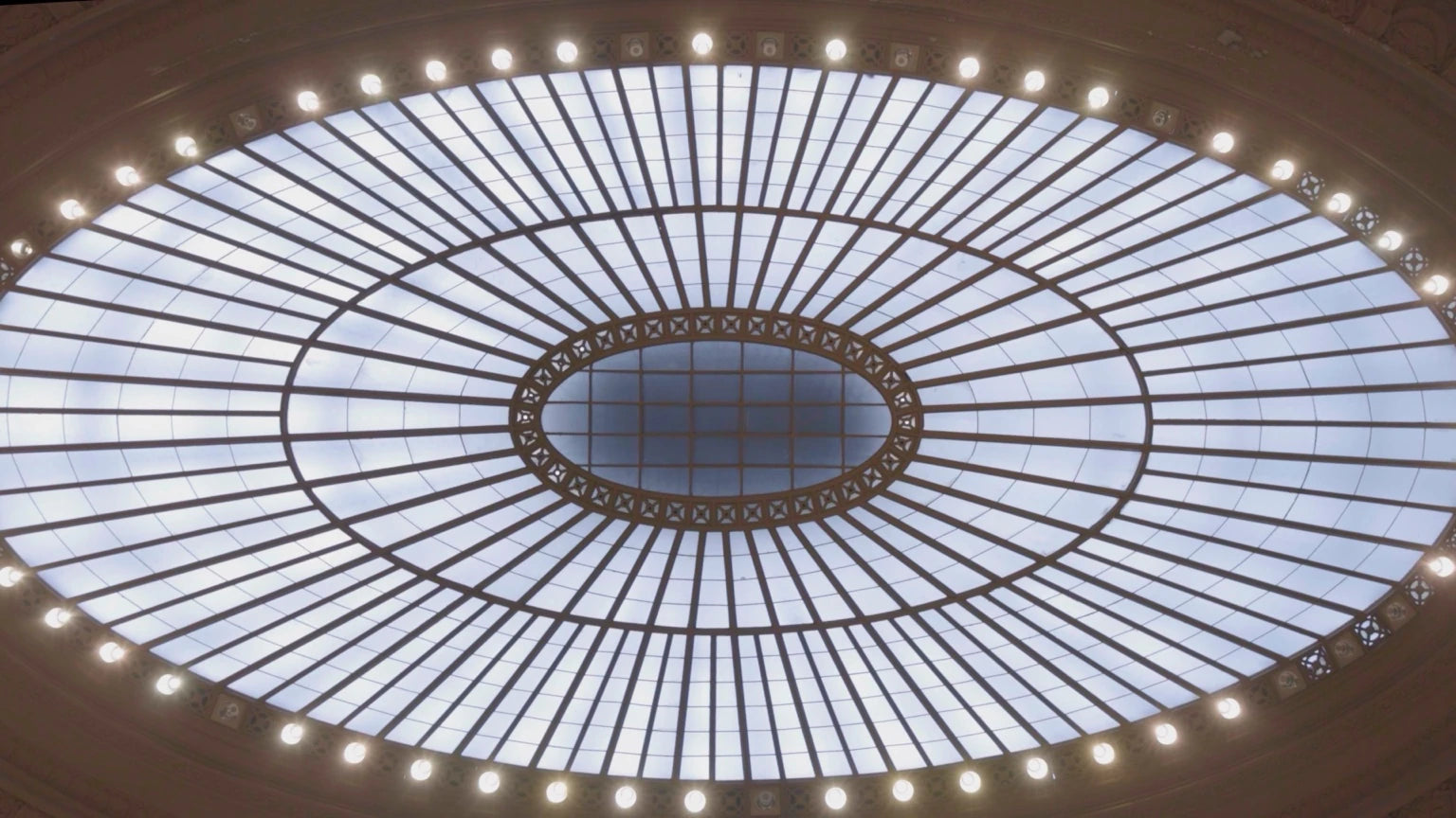 Oval shape spotted in New York City